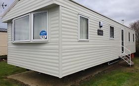 Little Heaven Self-Catering Caravan In Church Farm Holiday Park